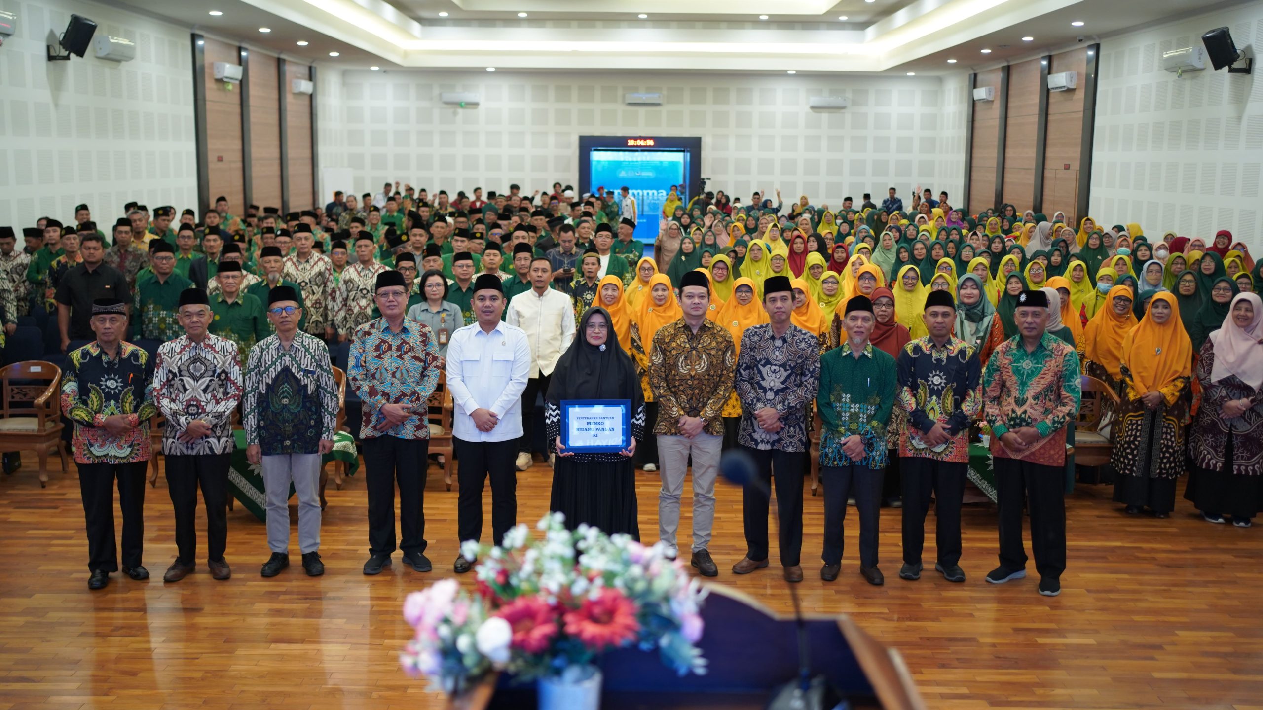 Pengajian Ramadan PWM Jateng di UNIMMA Dihadiri Wamen Dzulfikar Tawalla