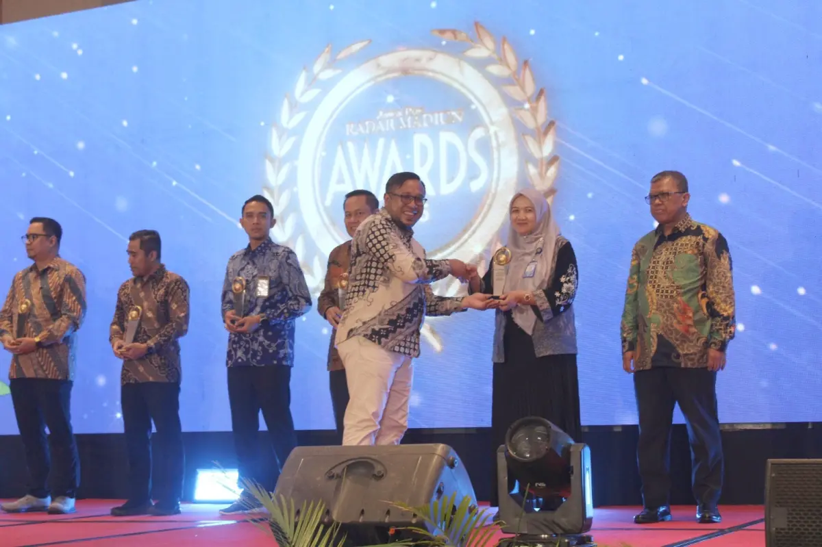 Membanggakan! RSI Siti Aisyah Madiun Raih Radar Madiun Awards 2026 Kategori Trusted Hospital