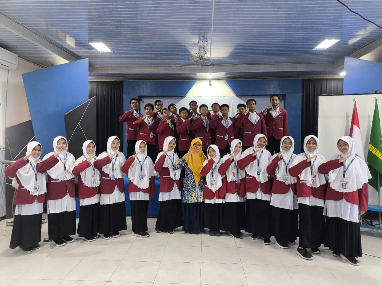 Pengurus Teras SMPM 12 Paciran Dilantik, Siap Jadi Pelopor Literasi Sekolah