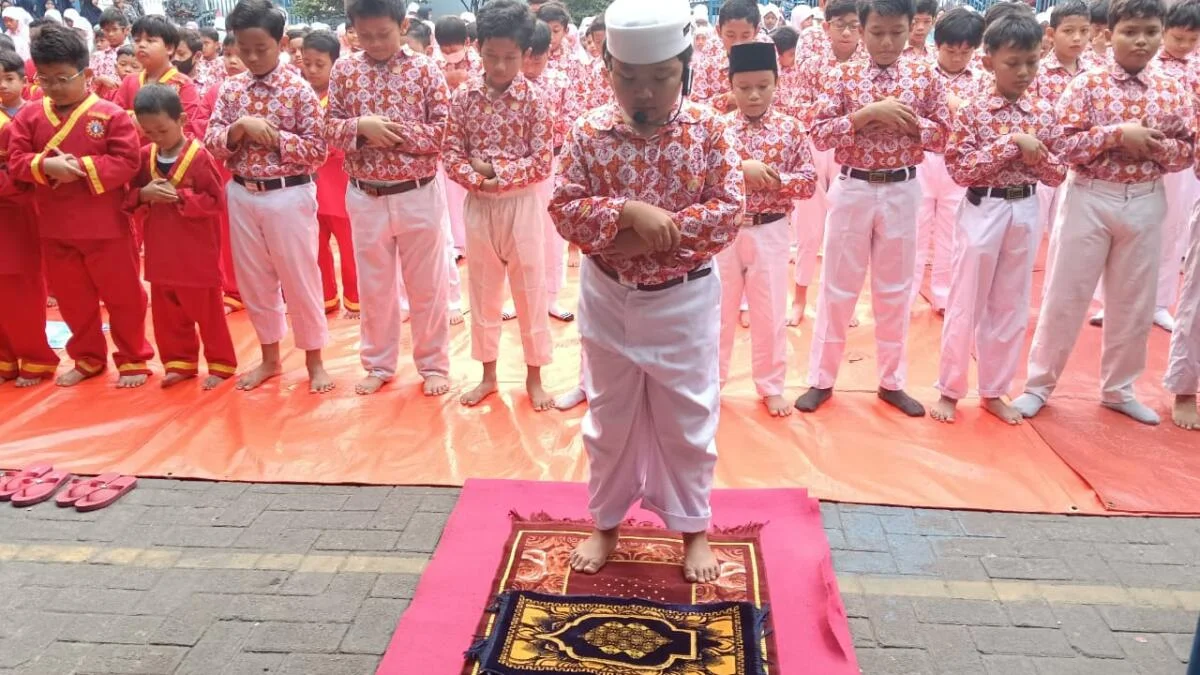 Menilik Keseruan Jadi Imam Salat Dhuha di Halaman SDM Limas