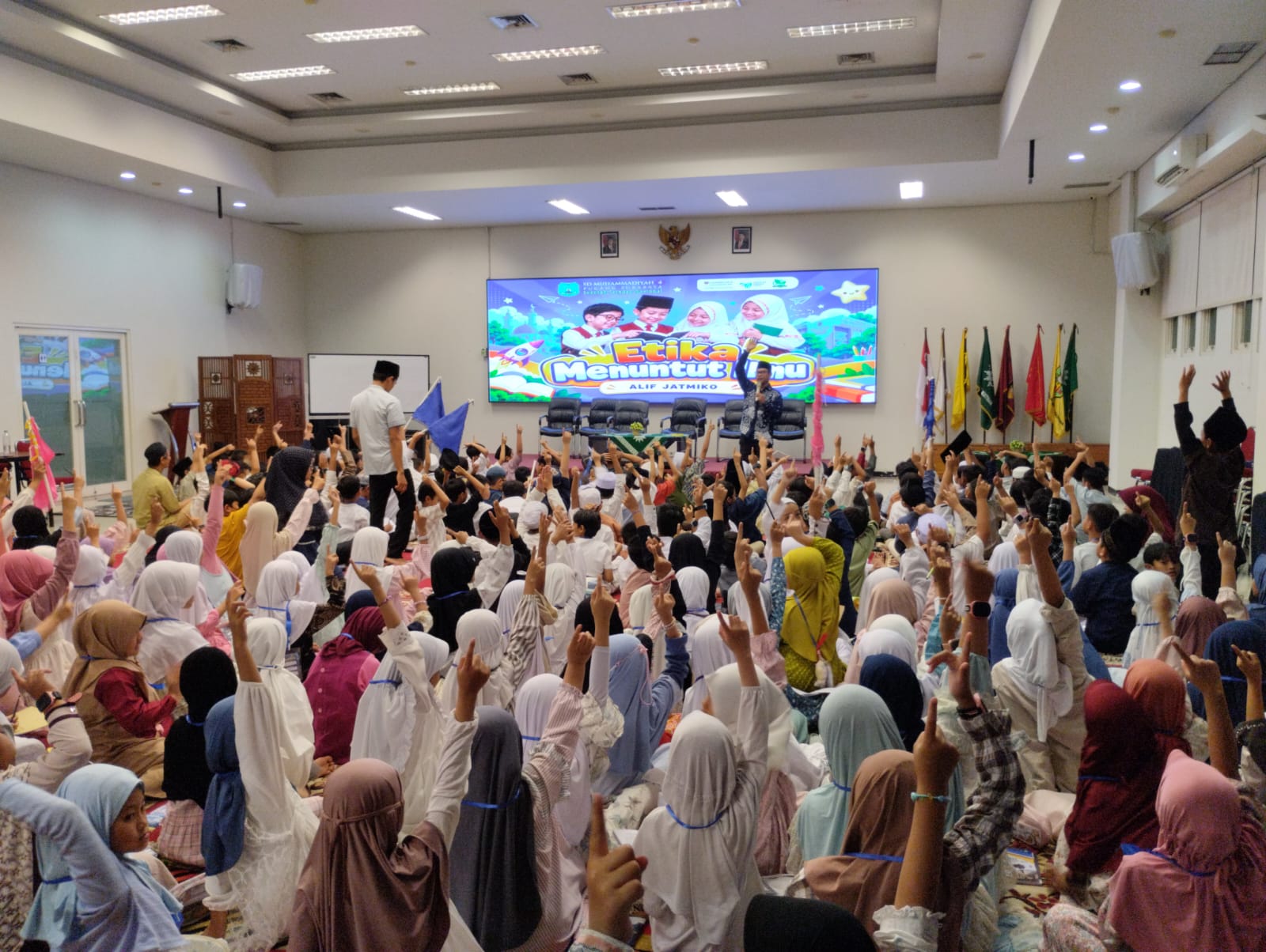 7 Etika Menuntut Ilmu Jadi Bekal PIK, Ustadz Alif: Luruskan Niat Karena Allah