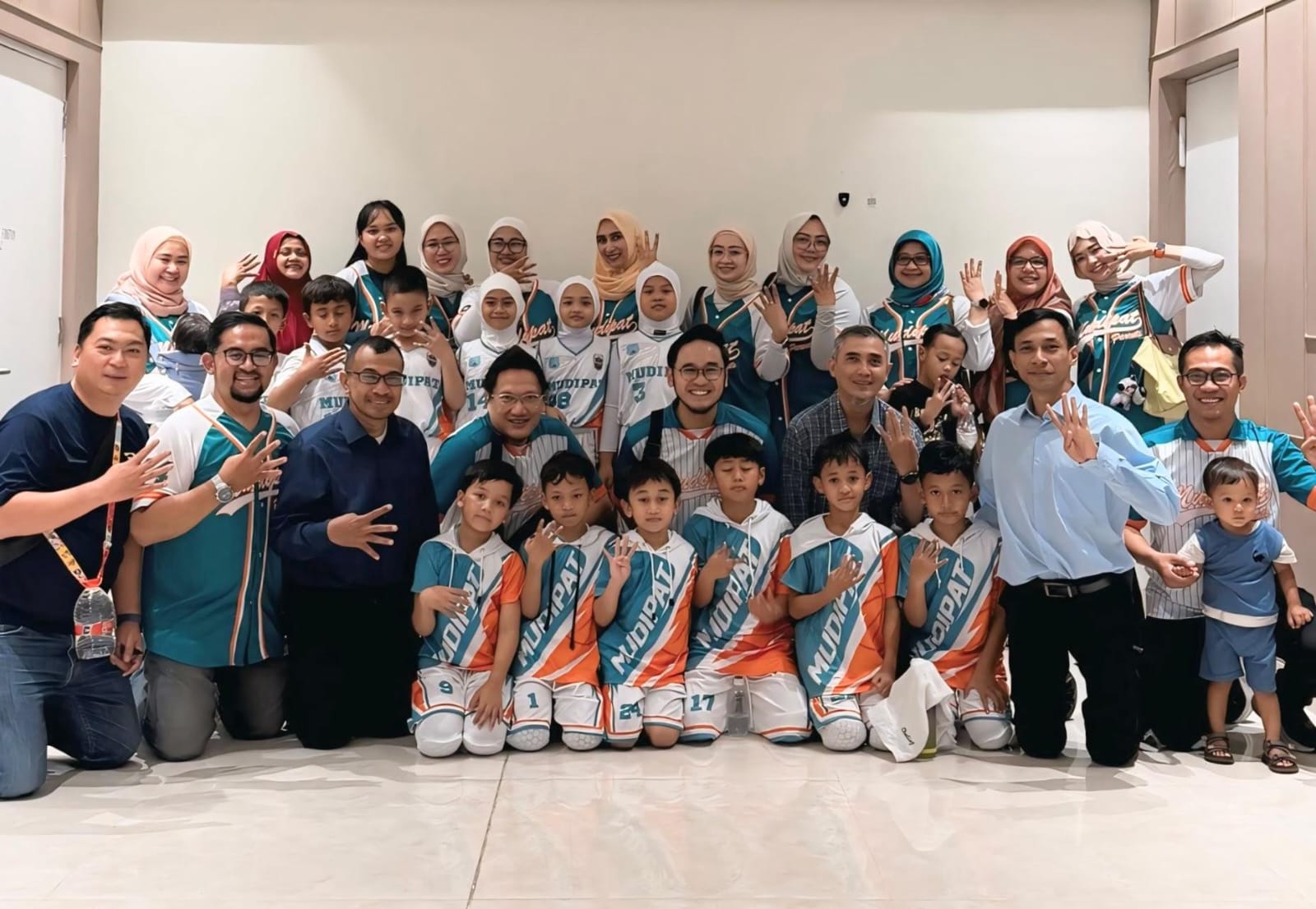 Tim Basket Lower SD Muhammadiyah 4 Surabaya Sapu Bersih Tiga Laga NSL, Puncaki Klasemen Grup