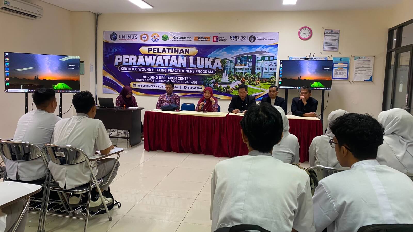 Tak Sekadar Teori, UNIMUS Semarang Gembleng Calon Perawat Kuasai Perawatan Luka hingga Clinical Practice
