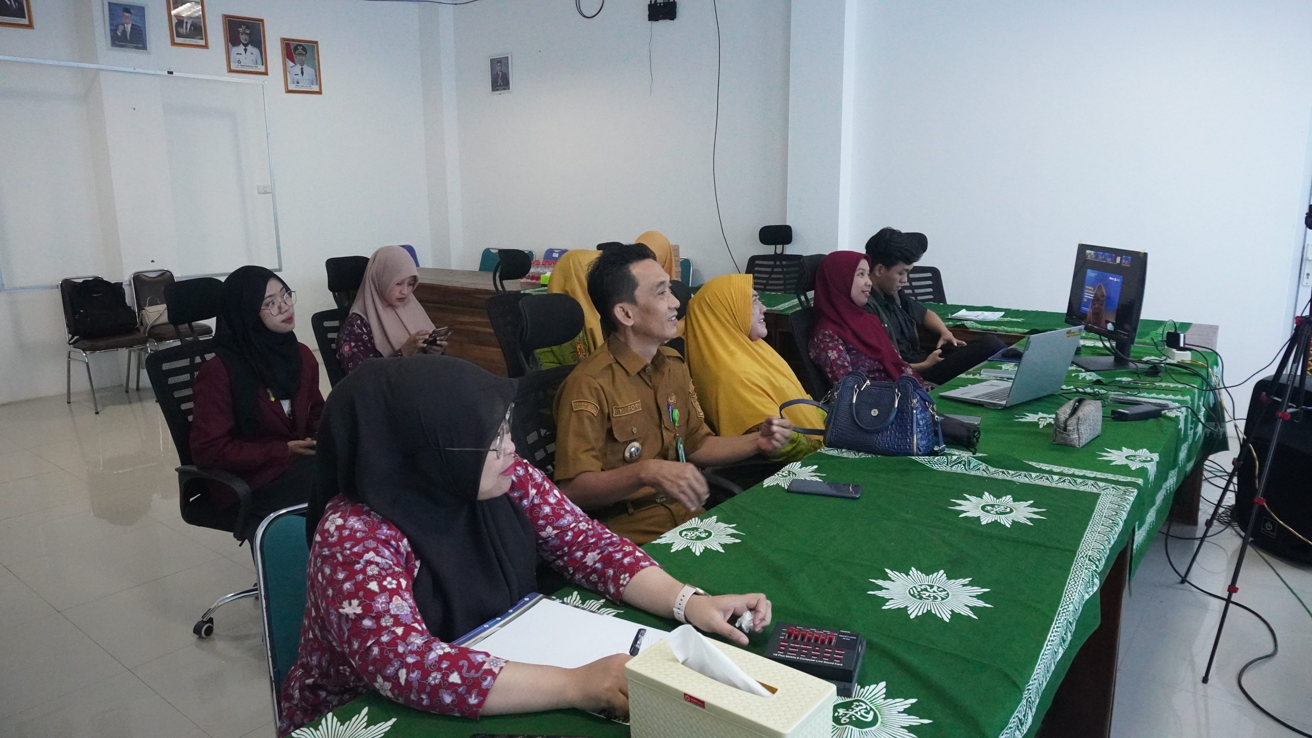 LPM Dampingi Monitoring dan Evaluasi Hibah Eksternal KEMENDIKTISAINTEK di Sindang Sari