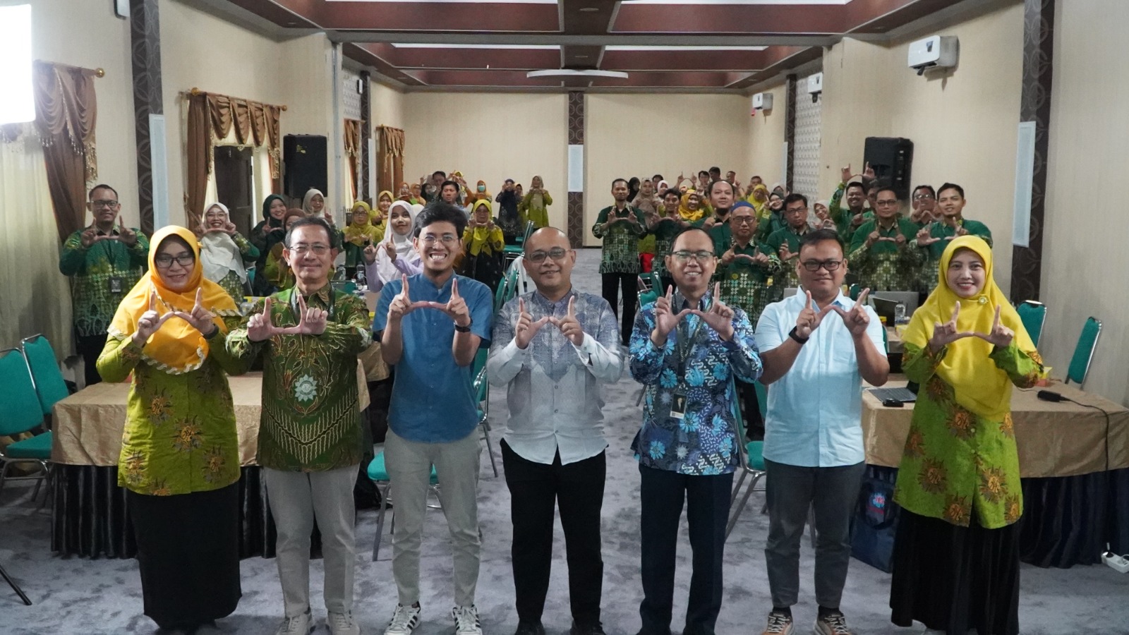 Tingkatkan Publikasi Karya Ilmiah Dosen, UMKU Gelar Pelatihan Penulisan Artikel dan Proposal
