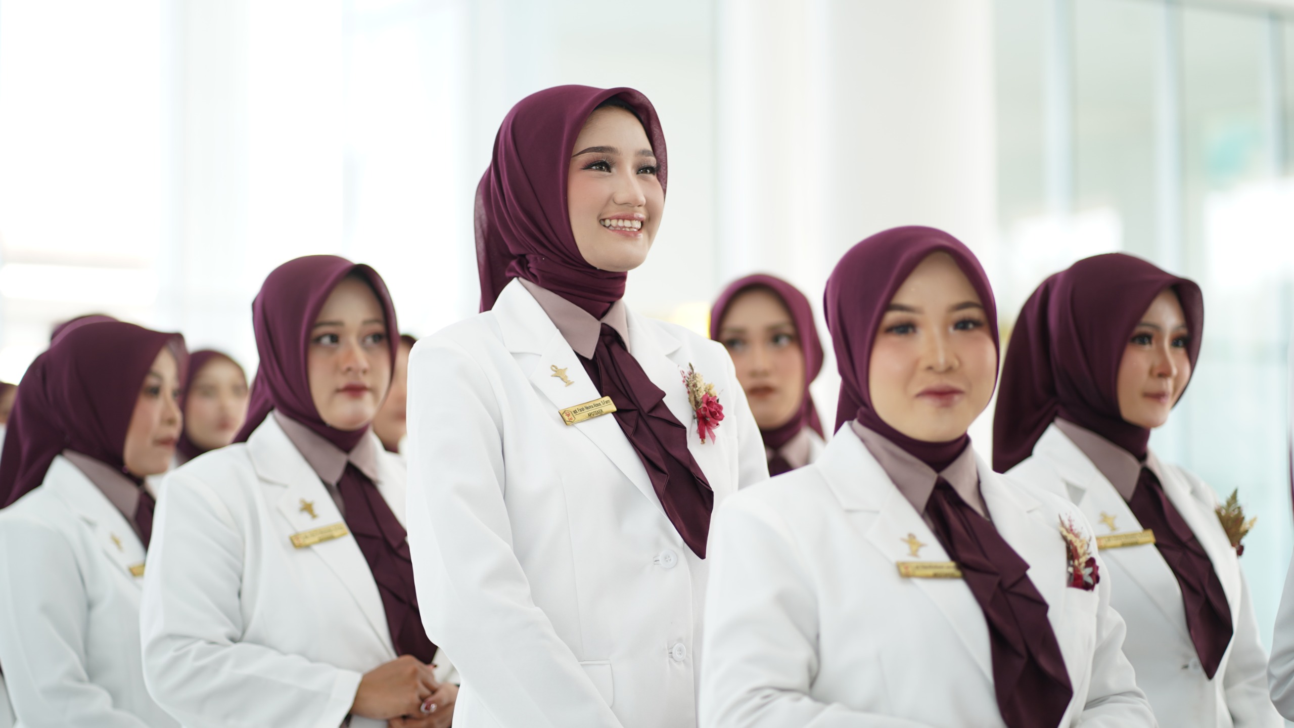 UMKU Gelar Sumpah Apoteker, 40 Lulusan Resmi Siap Mengabdi untuk Masyarakat