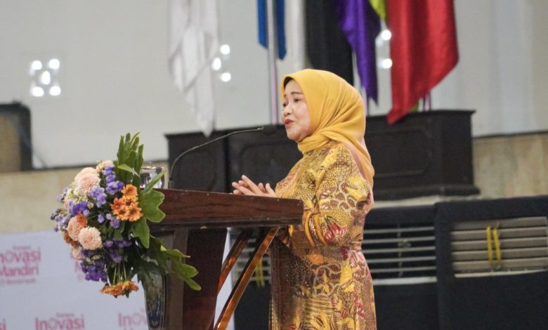 Berita Sentuh Hati Wisudawan UMM, Berikut Pesan Wabup Malang