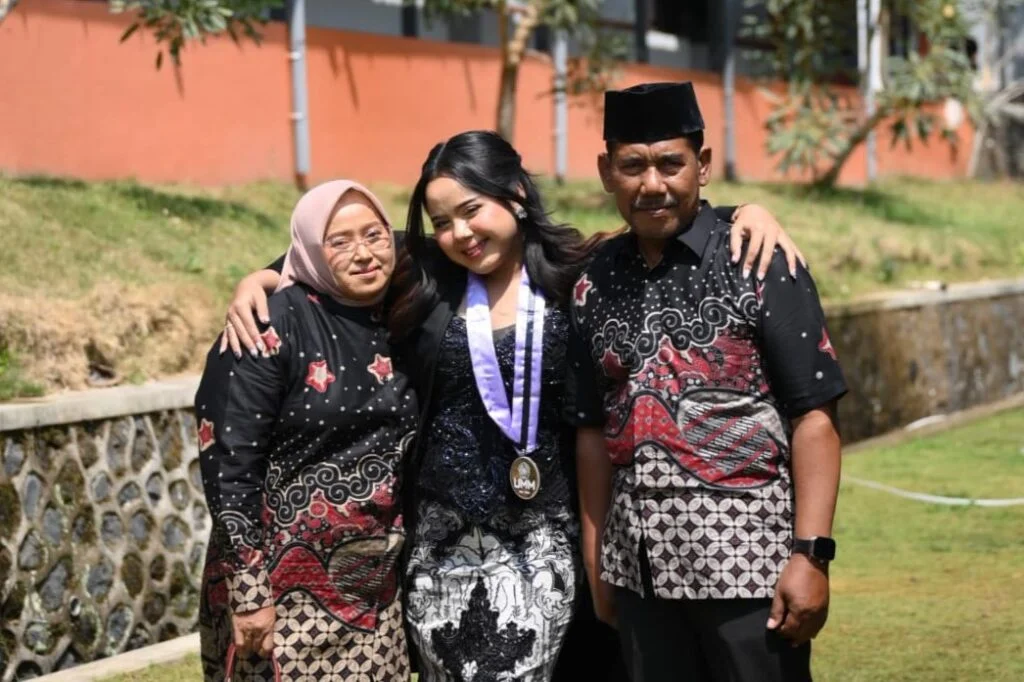 Brili, Wisudawan Berprestasi UMM yang Berhasil Jadi Konten Kreator