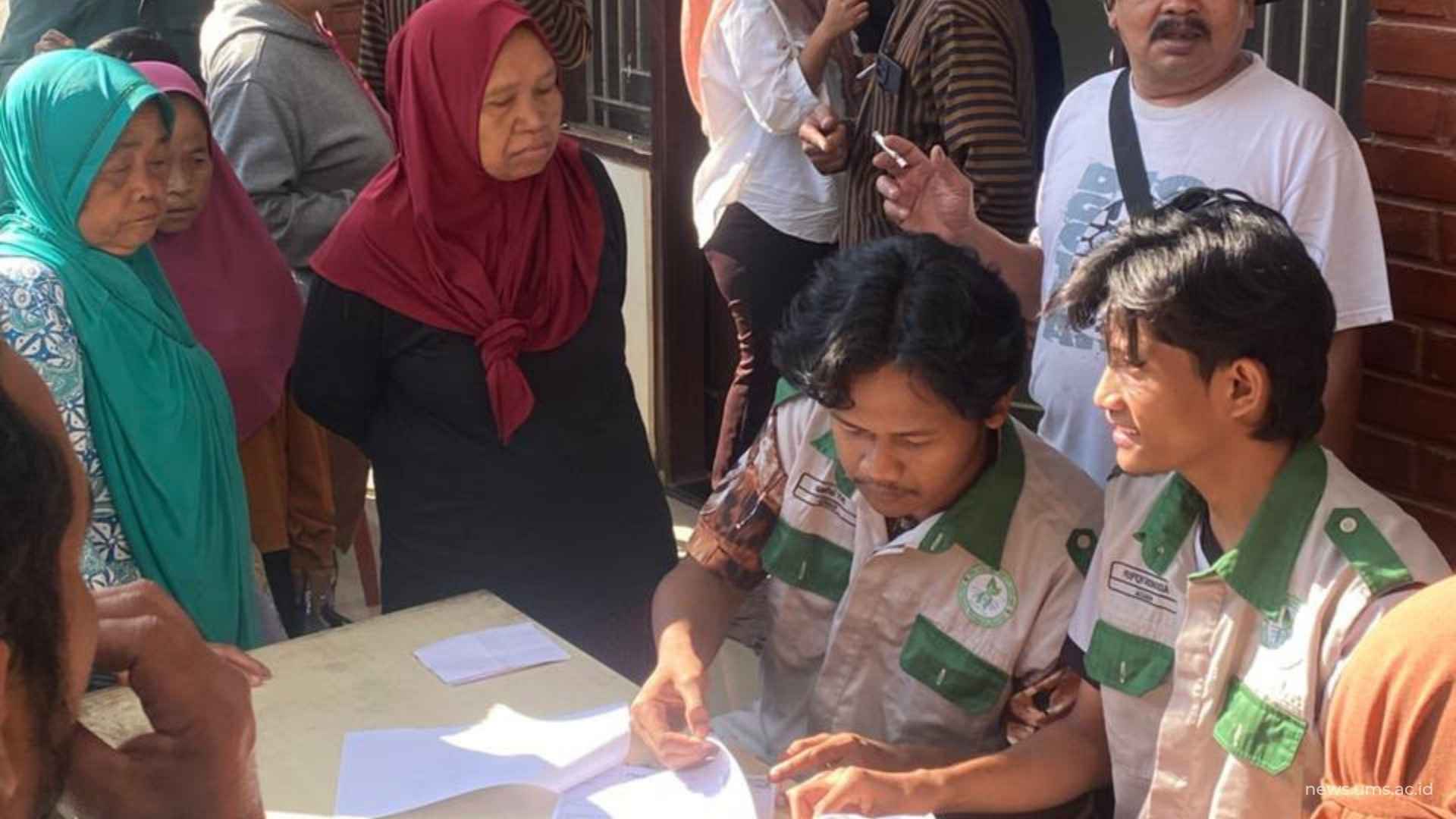 PPK Ormawa HMP PTI UMS Perkuat Kolaborasi dengan Perangkat Desa Seboto melalui Aksi Sosial