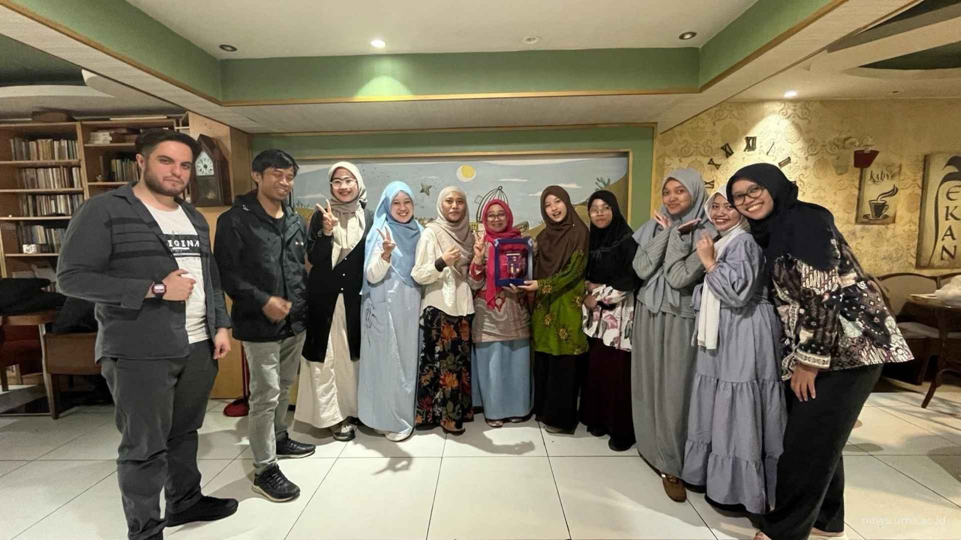 Tim UMS Kembangkan Buku Saku dan KLIKHMU untuk Dukung Mahasiswa Indonesia di Turki