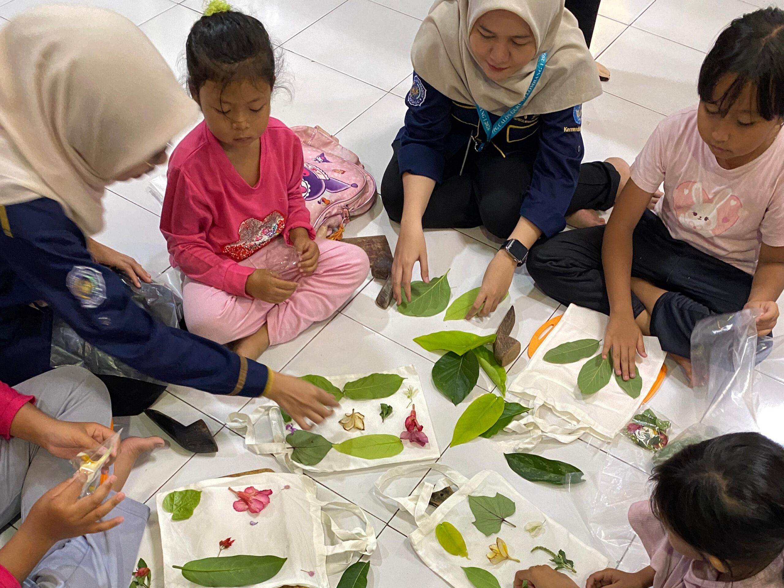 Cara Seru PPG Umsida Kenalkan Rasa Cinta Alam pada Anak