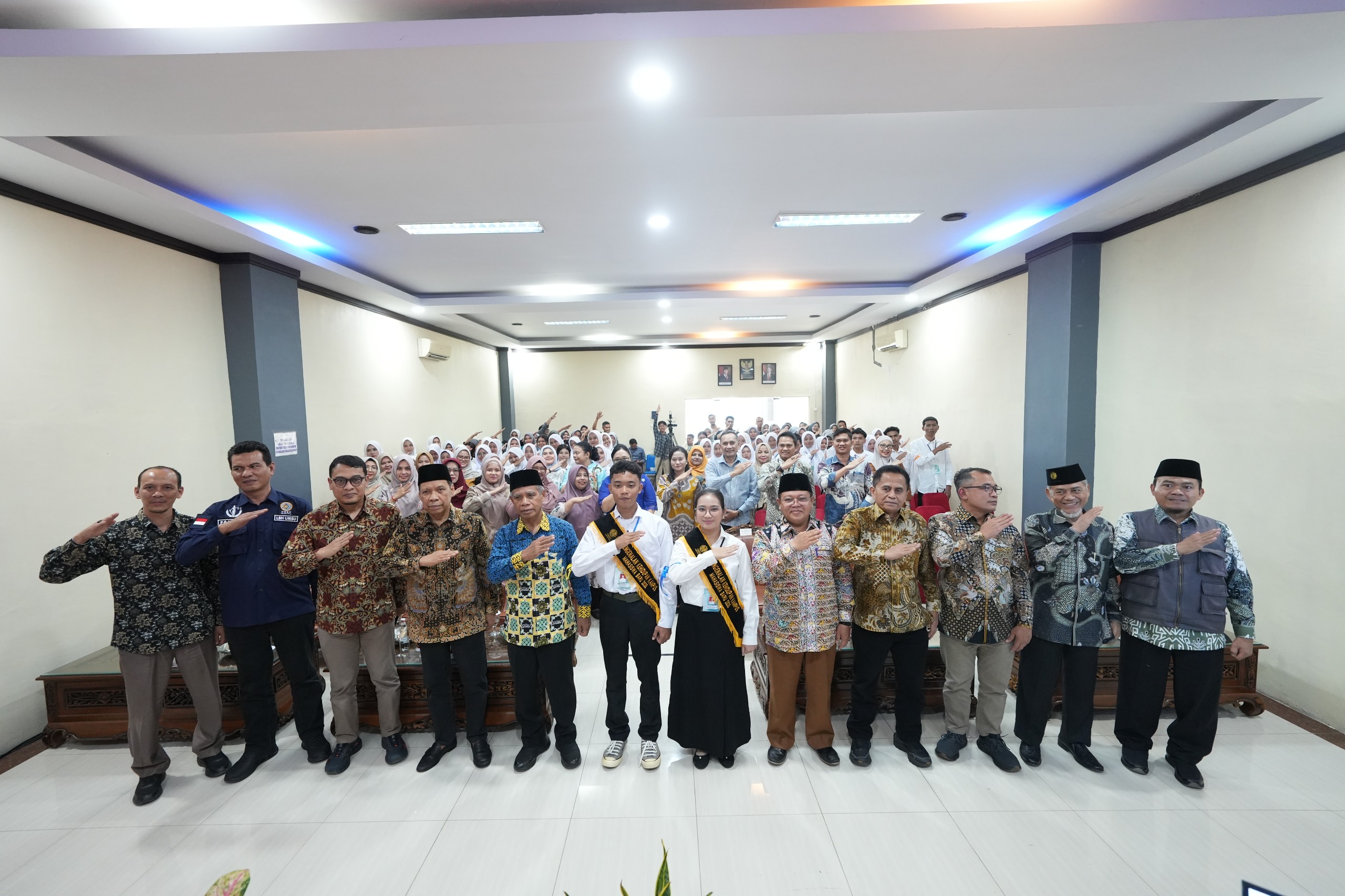 Perdana Pascaakuisisi  STIKes Indah UMSU Gelar PKKMB Mahasiswa Baru 2026