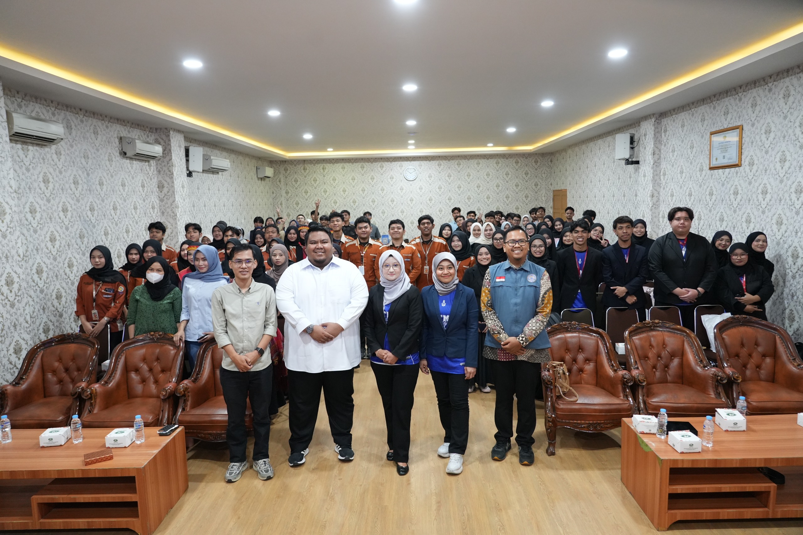 Mahasiswa UUM Malaysia dan FEB UMSU Gelar Pertukaran Budaya