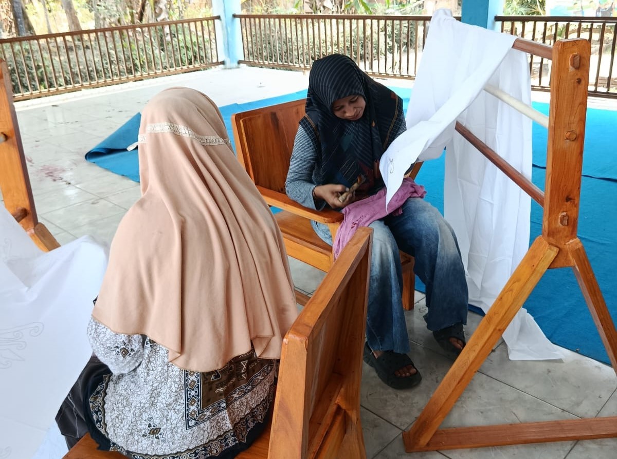 Membatik Tanpa Nyeri: Inovasi Ergonomi dari Dosen UNIMMA untuk Pembatik Sleker Asri