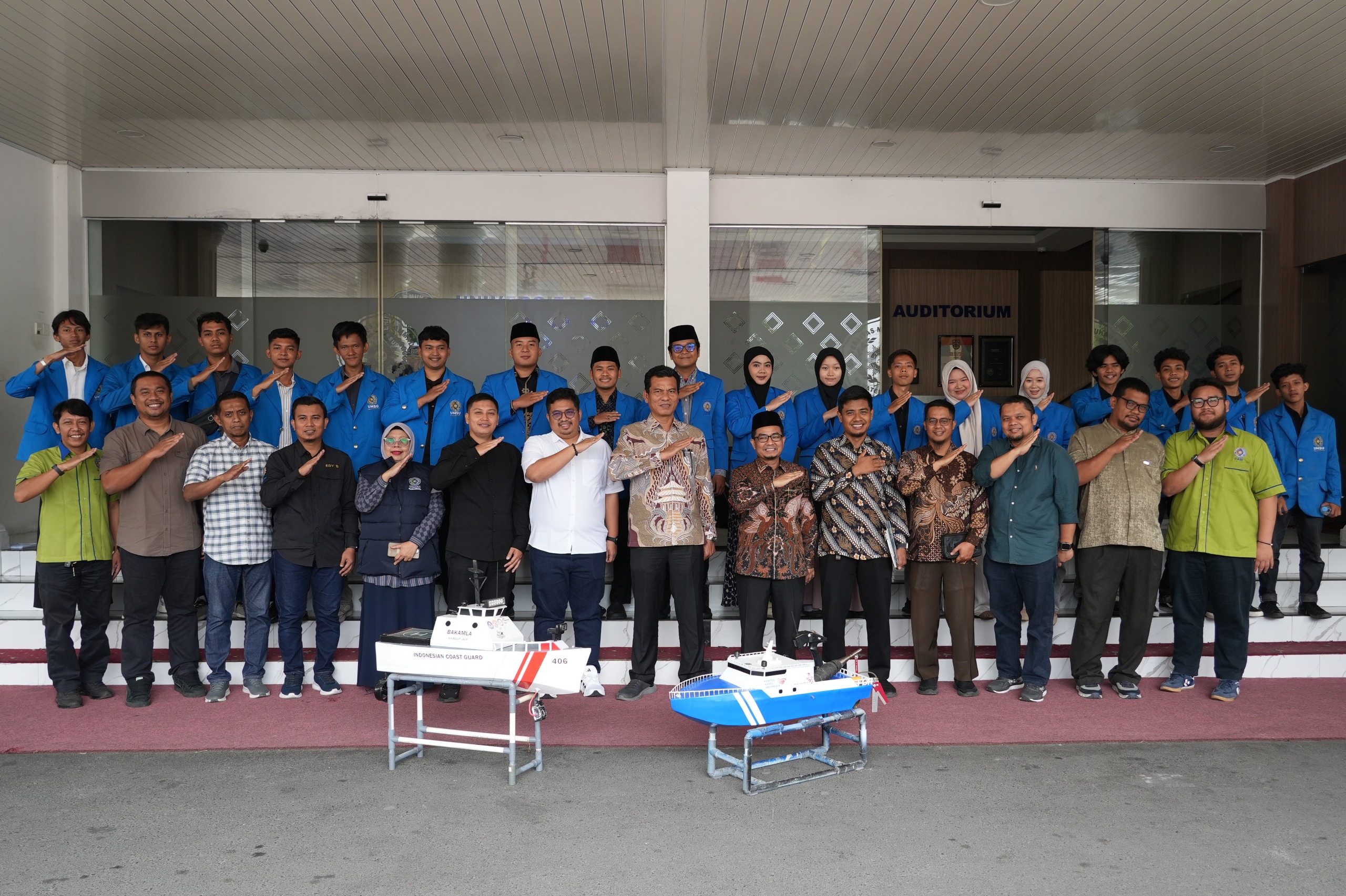 Rektor UMSU Melepas 19 Mahasiswa Ikuti Kompetisi Nasional KKI, MTQ, dan PEKSIMINAS 2026