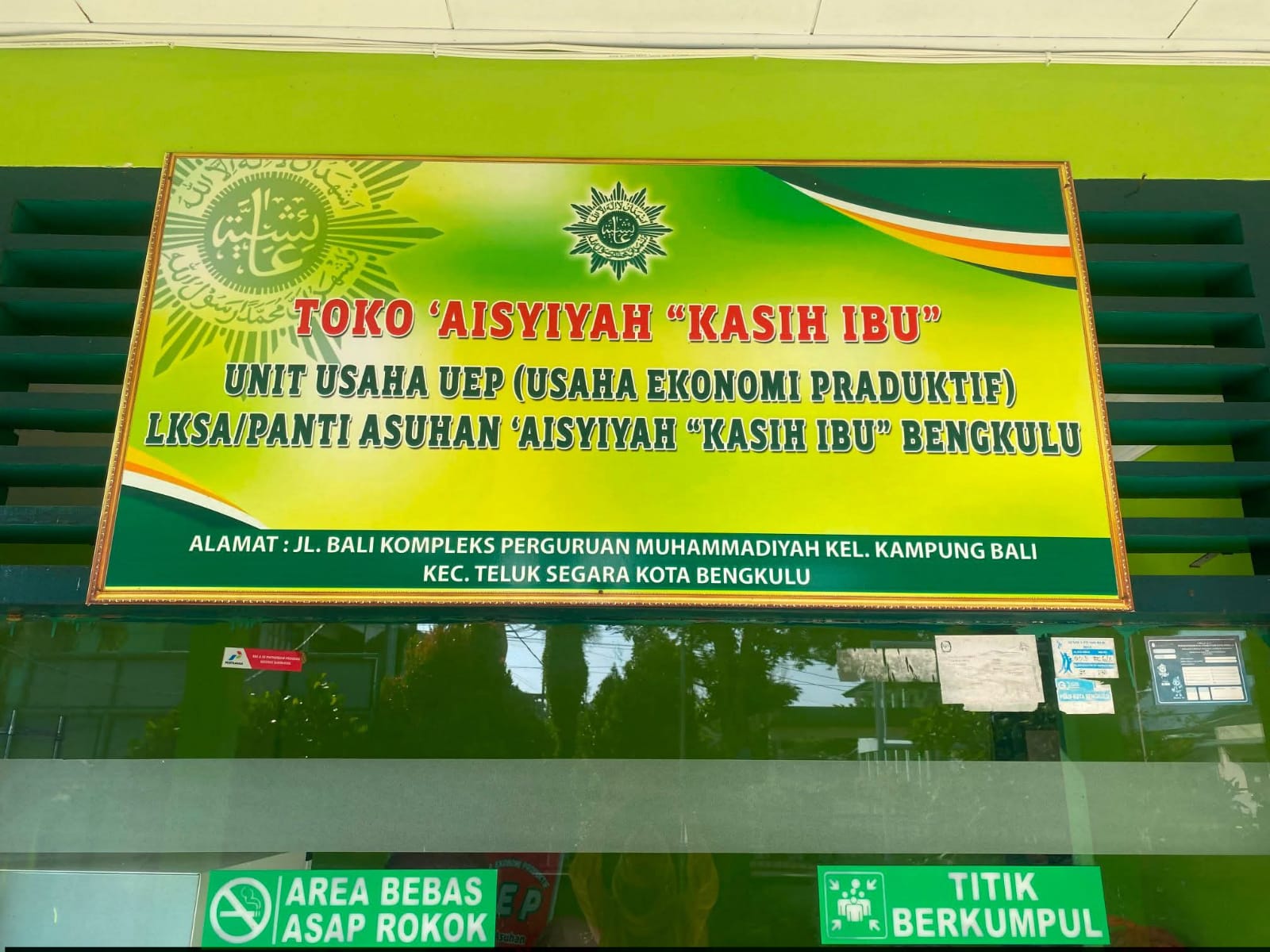Toko Aisyiyah Kasih Ibu Bengkulu Menerima Bantuan Pendanaan Peralatan Toko dari Bank Indonesia