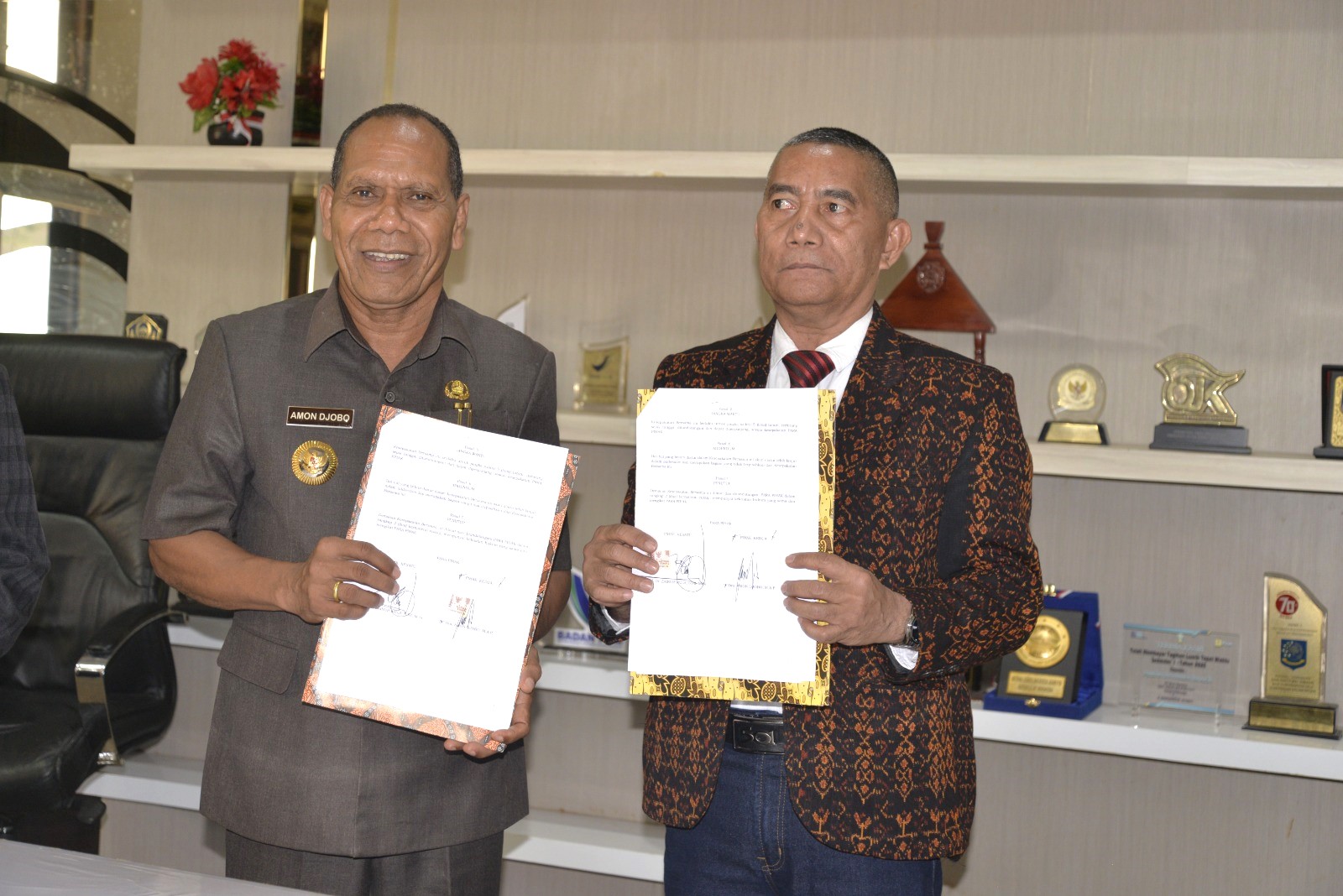 Rektor Umk Teken Mou dengan Bupati Alor